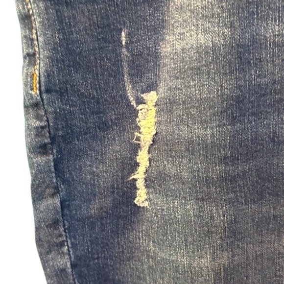 Kut from the Kloth Blue Capris (New Without Tags!!) - Picture 6 of 12